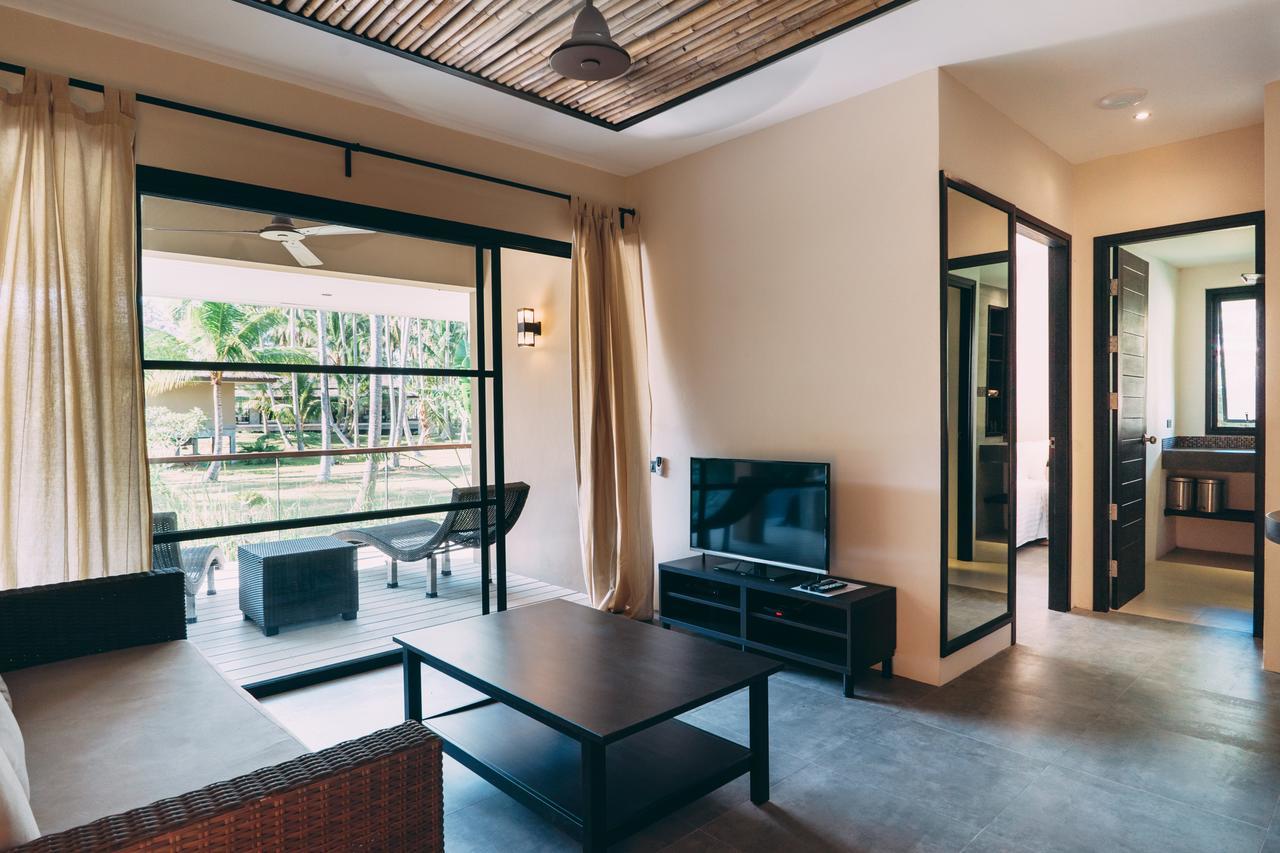 Le Motu Hotel Taling Ngam Beach Екстериор снимка