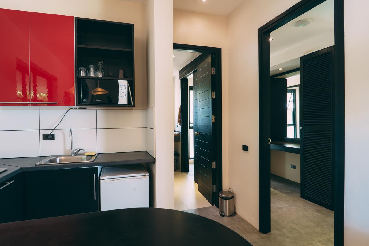 Le Motu Hotel Taling Ngam Beach Екстериор снимка